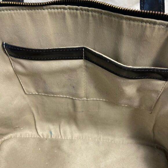 Valentina Italia soft  sheen patent leather bowler bag ,gold tone accent… - Picture 9 of 15